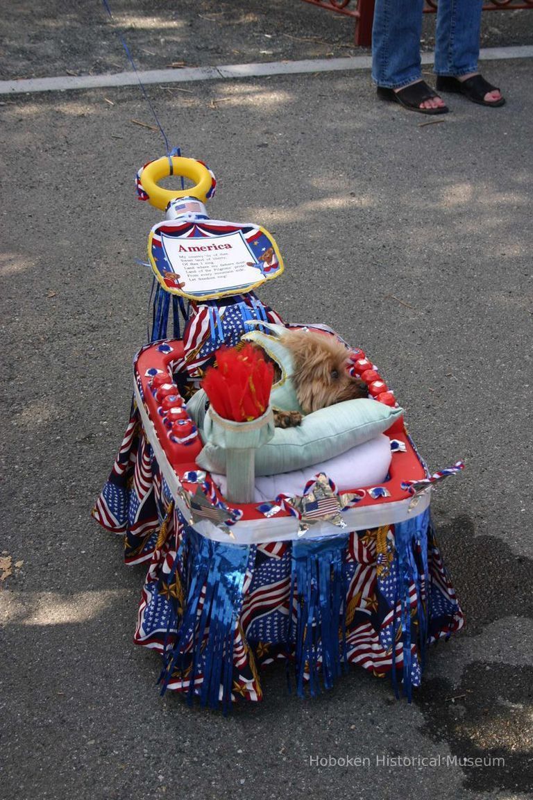 Digital color image of the 2004 Hoboken Pet Parade, along the Hoboken Waterfront, Sunday, September 26, 2004. picture number 1