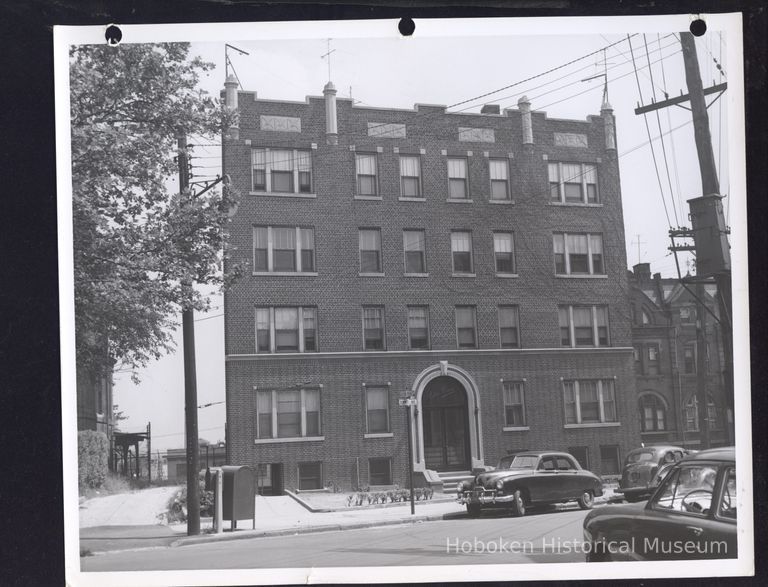 B&W Photograph of 70 Summit Ave., Jersey City, NJ picture number 1