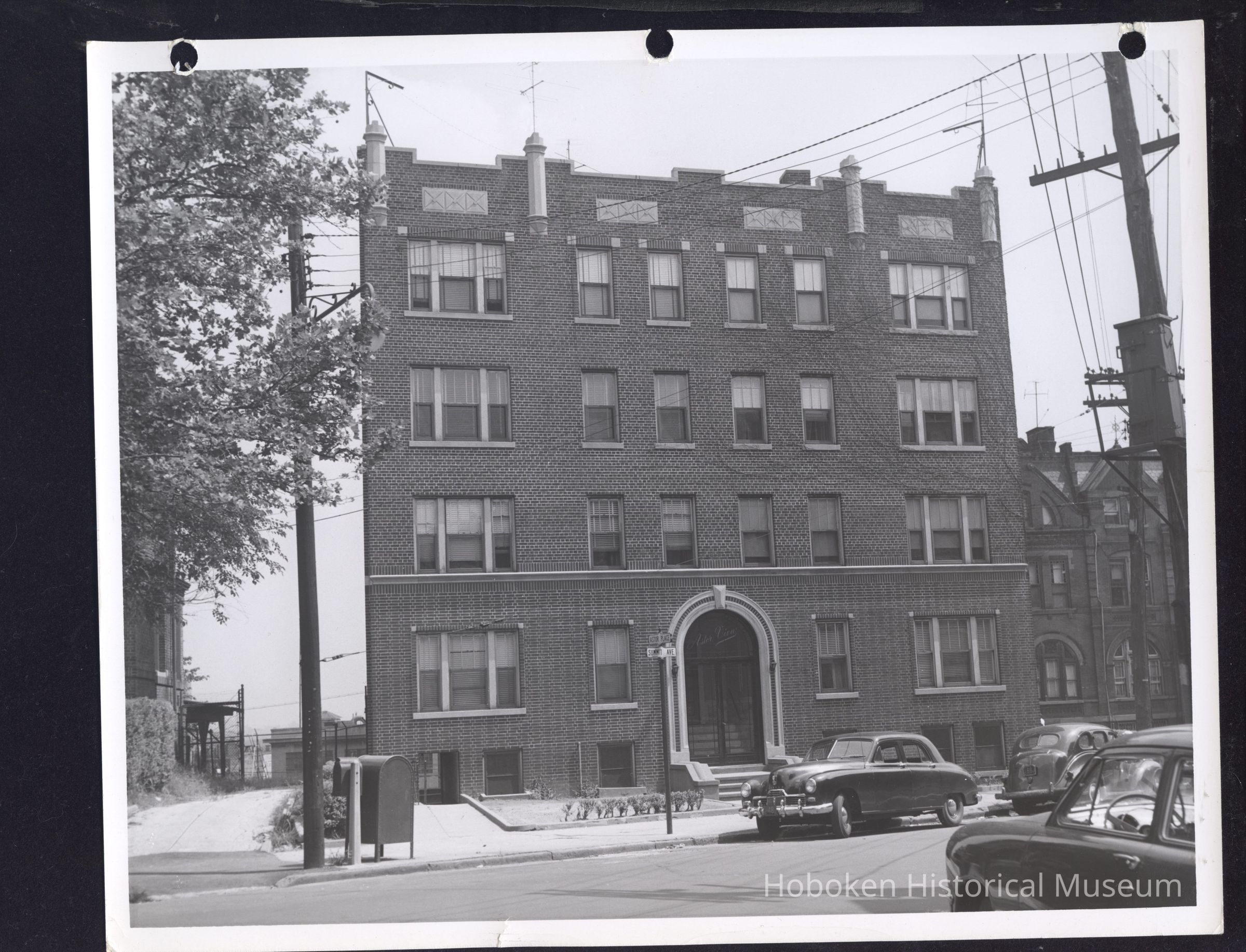 B&W photo of apartment building at 70 Summit Avenue, Jersey City. picture number 1