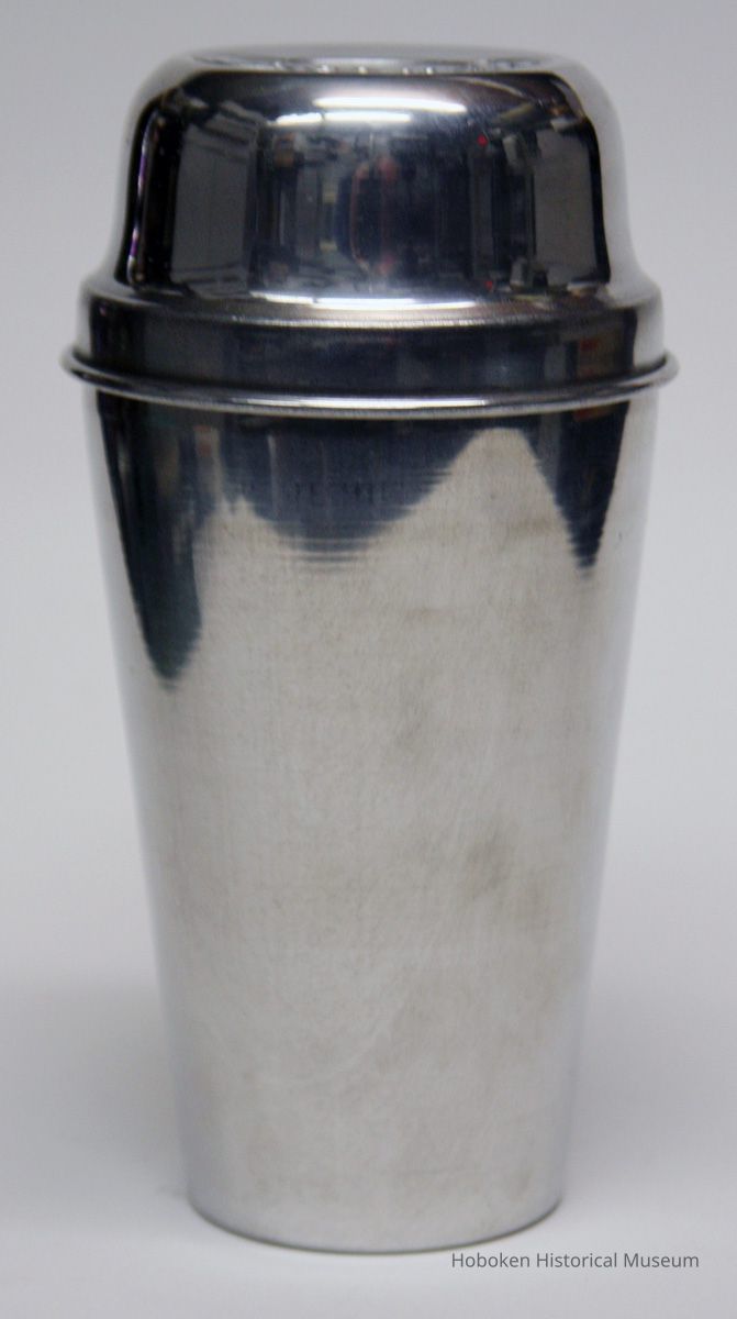 full shaker with cap on