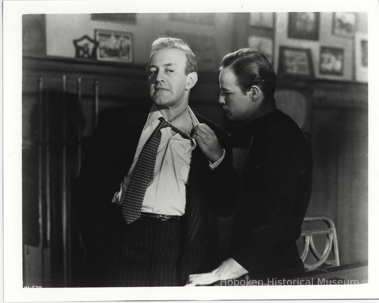 B+W publicity photo of Marlon Brando (Terry Malloy) with Lee J. Cobb (Johnny Friendly) in film 