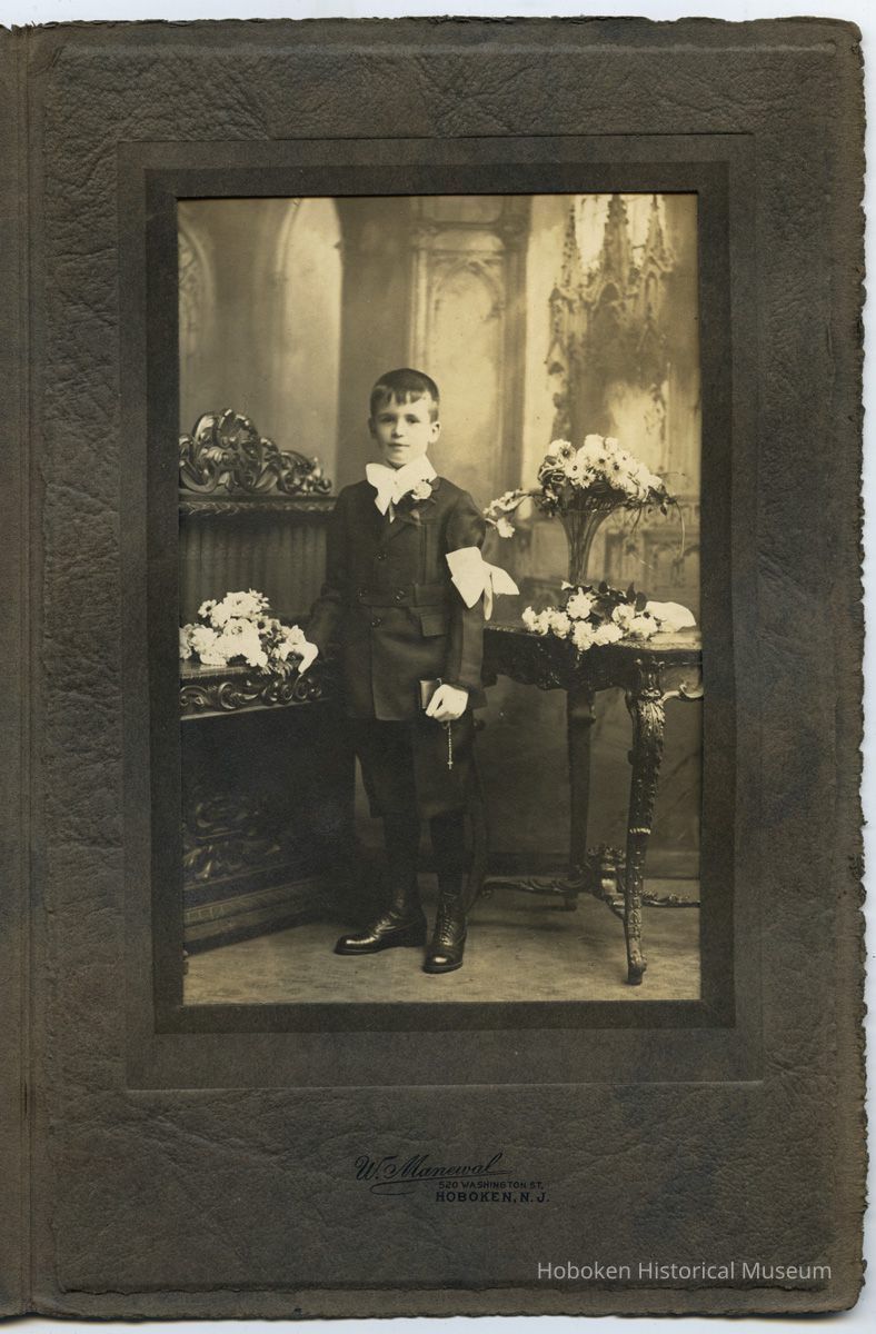 photo in folder; William Manewal imprint