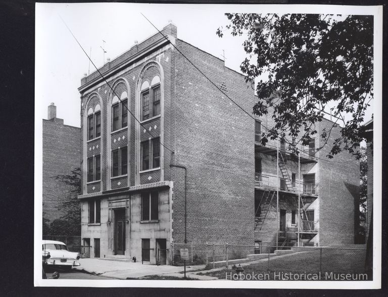 B&W Photograph of 80 Mt. Pleasant Ave., Newark, NJ picture number 1