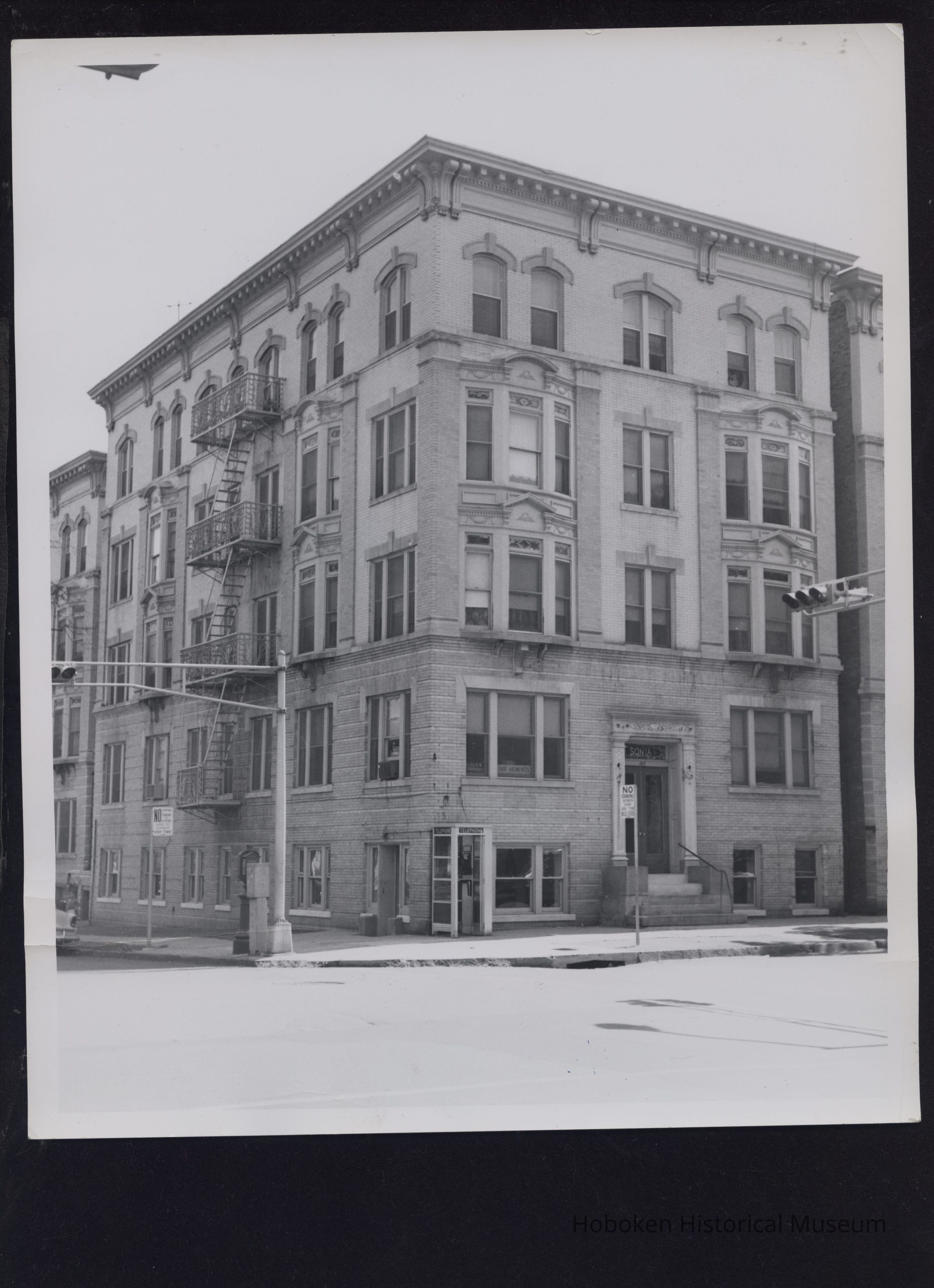 B&W photo of apartment building at 195 Roseville Avenue, Newark. picture number 1