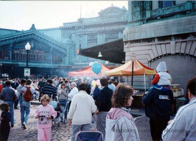 Color photo of the NJ Transit Train Festival, Hoboken 1989. picture number 1