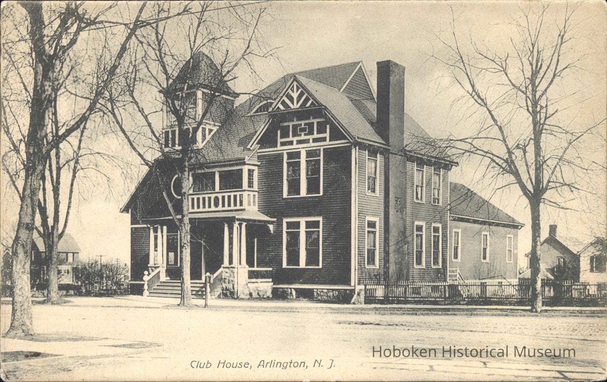 Postcard: Arlington, NJ, Club House picture number 1