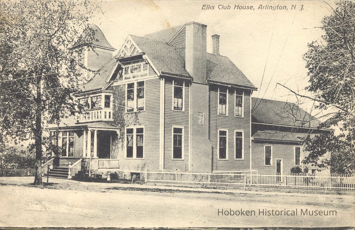 Postcard: Arlington, NJ, Elks Club House picture number 1