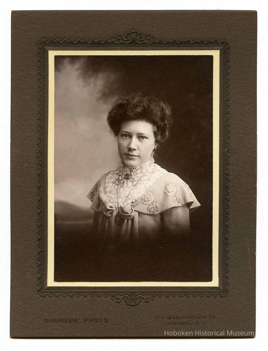 1: woman without hat
