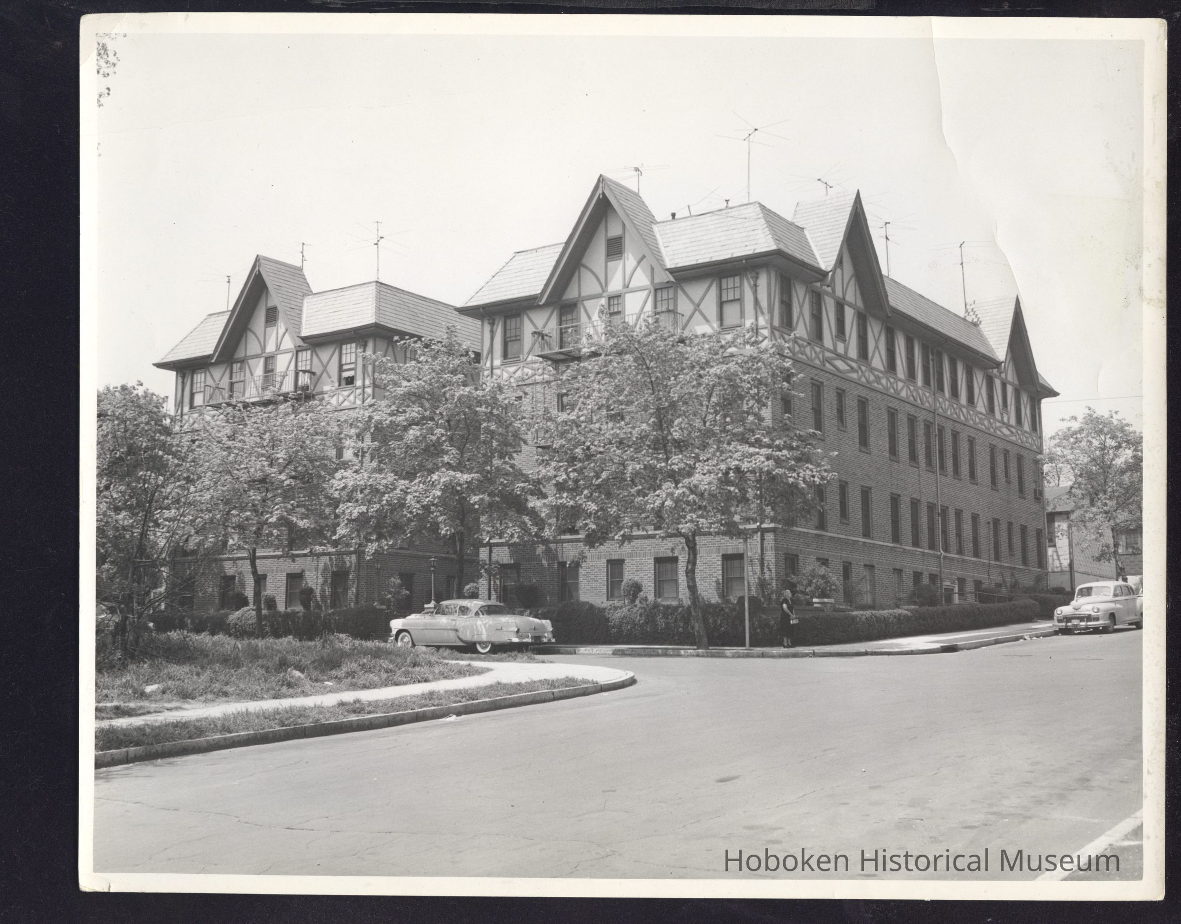 B&W photo of apartment building at 163 Huntington Terrace, Newark. picture number 1