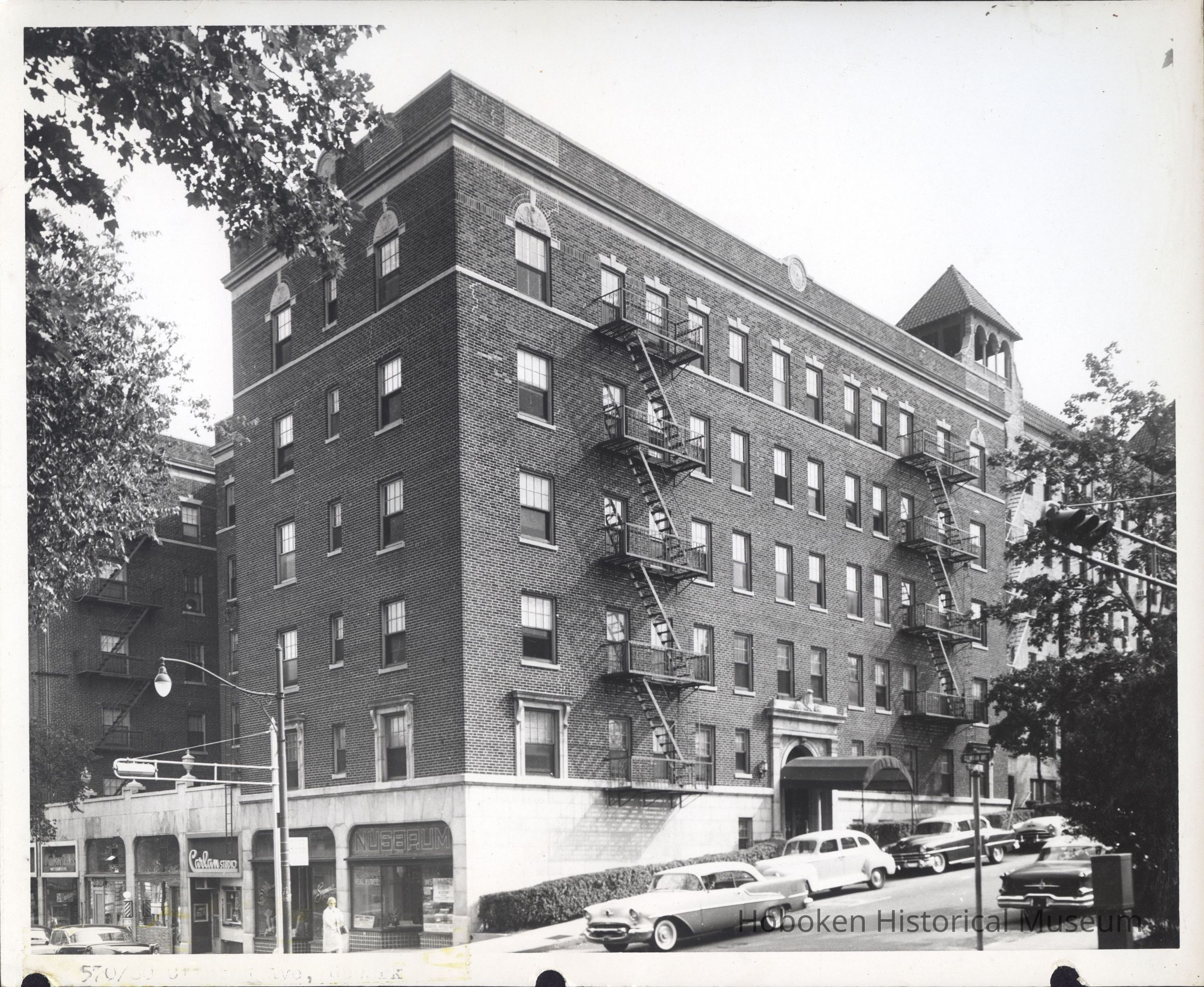 B&W photo of mixed-use apartment building at 570-580 Clinton Avenue Newark. picture number 1