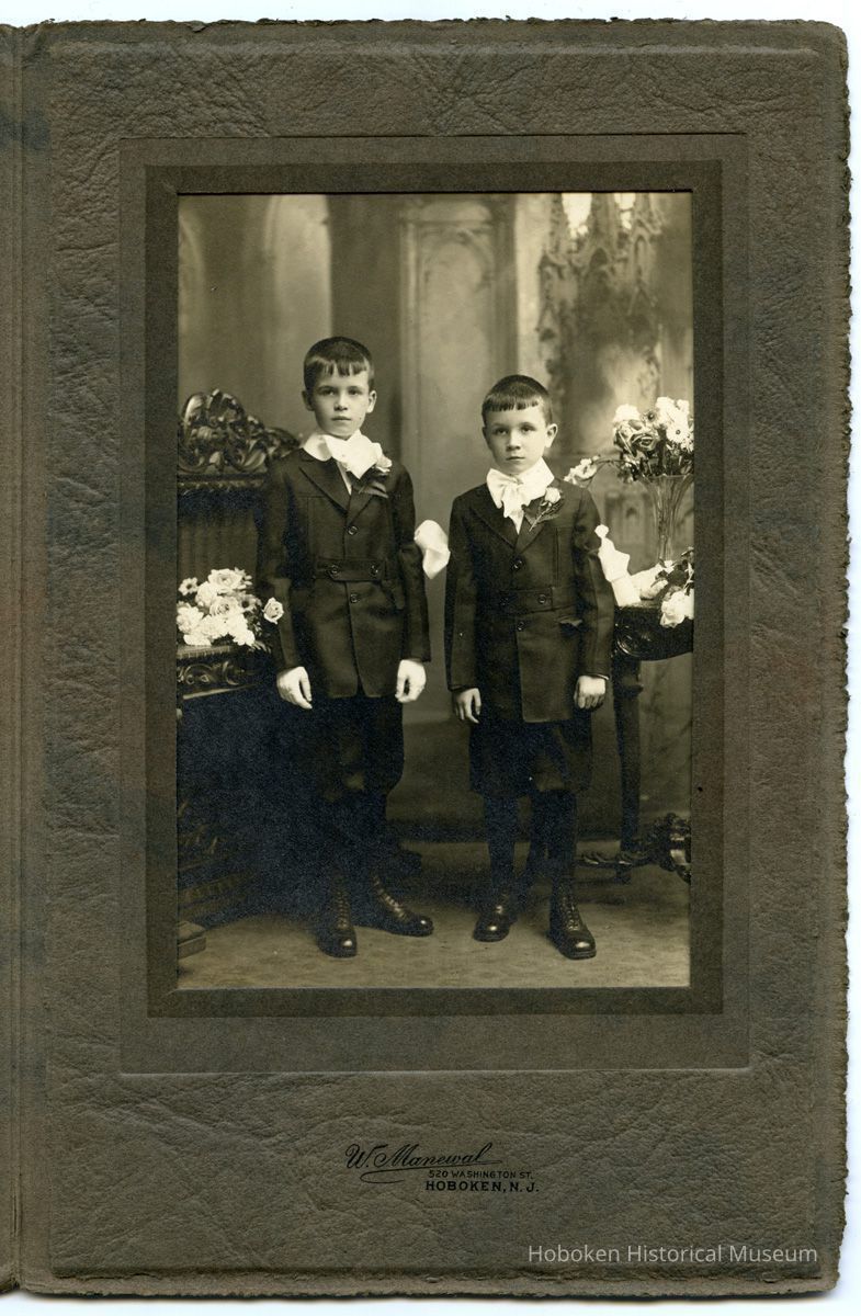 photo in folder; William Manewal imprint
