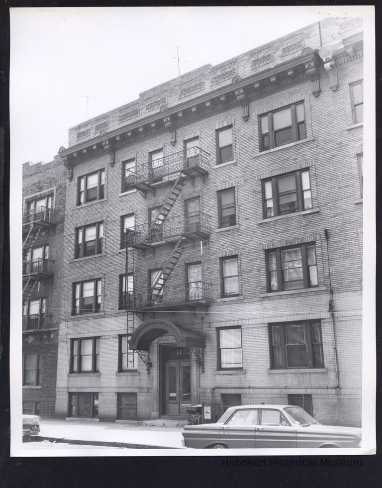 B&W Photograph of 9/11 Lexington Ave., Jersey City, NJ picture number 1