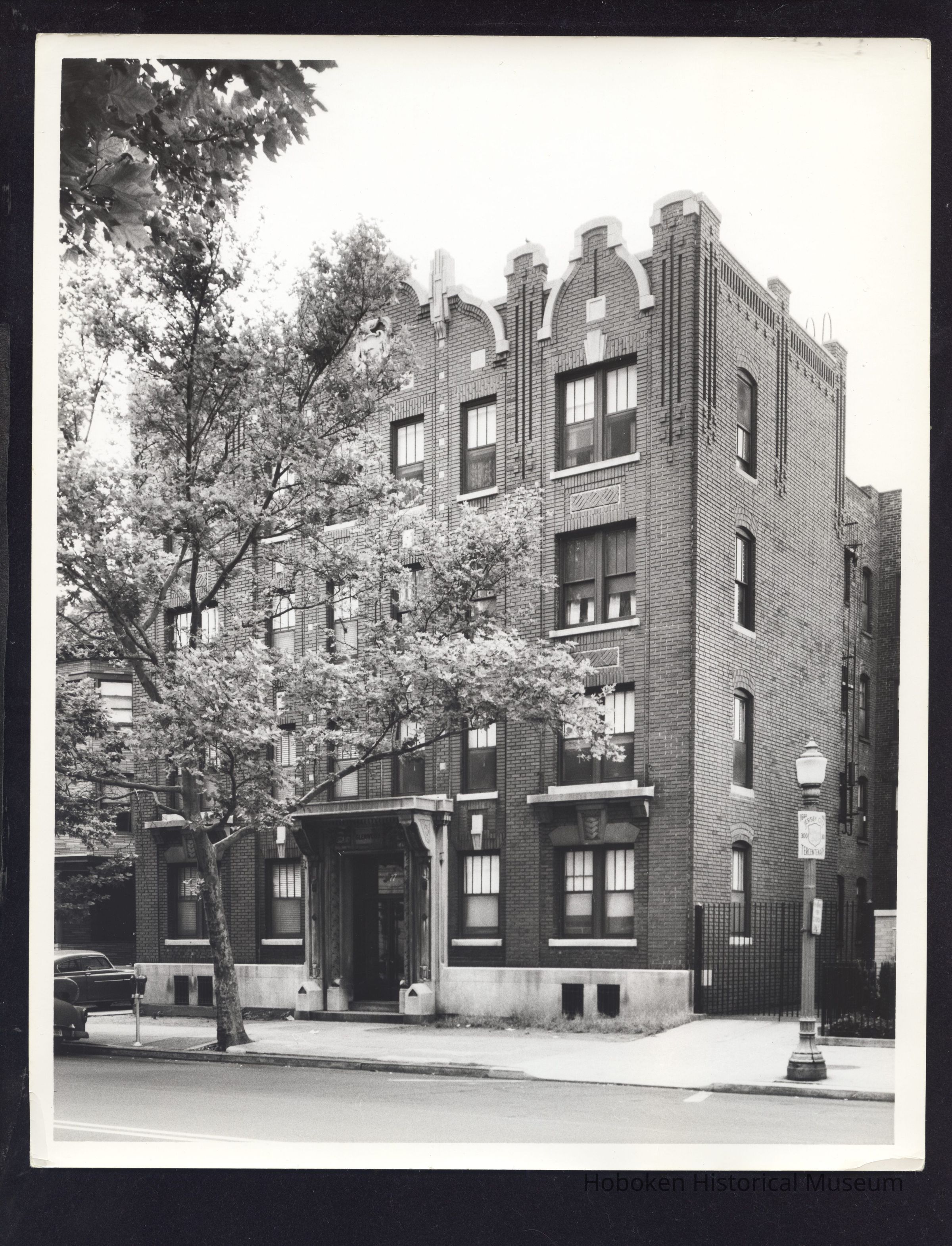 B&W photo of apartment building at 2677 John F. Kennedy Boulevard, Jersey City. picture number 1