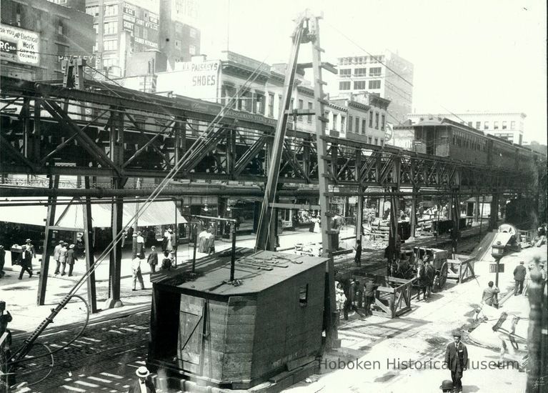 B+W photo of construction for the Hudson & Manhattan Railroad tunnel, location not identified, probably Sixth Ave., N.Y. City, no date, ca. 1906-07. picture number 1