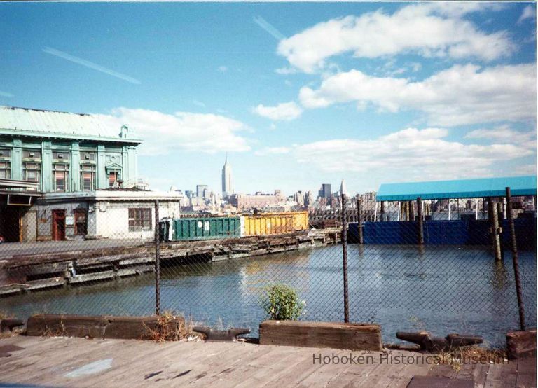 Color photo of the south end of NJ Transit Terminal, Hoboken 1989. picture number 1