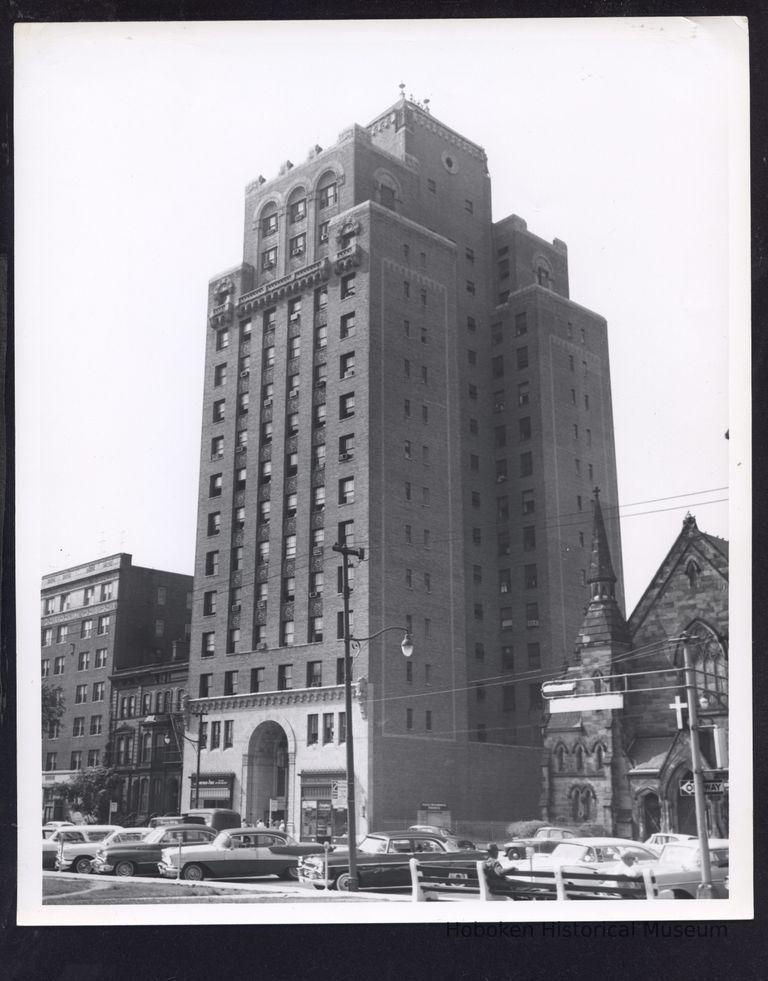 B&W Photograph of 31/33 Lincoln Rd., Newark, NJ picture number 1