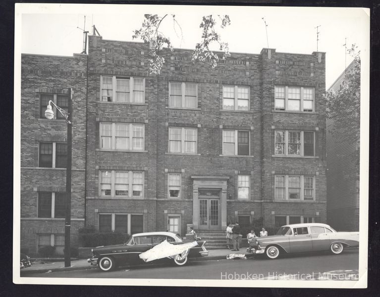 B&W Photograph of 276 Hawthorne Ave., Newark, NJ picture number 1