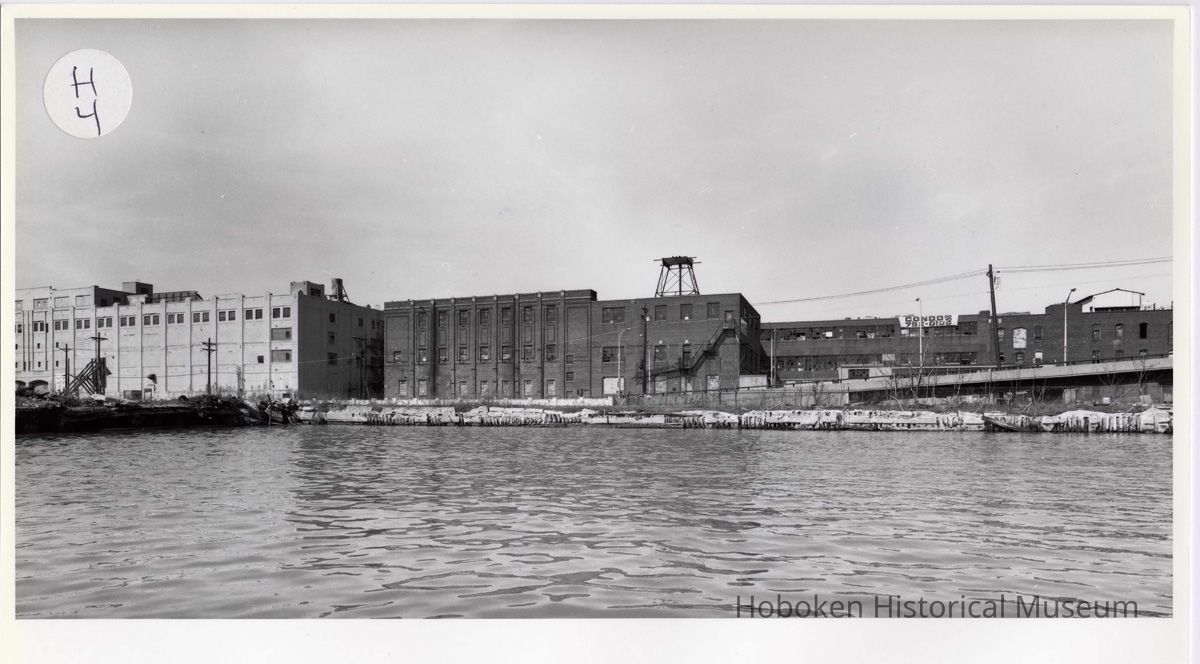 Digital image of B+W photo of the Hoboken waterfront, Hoboken, circa 1987. picture number 1