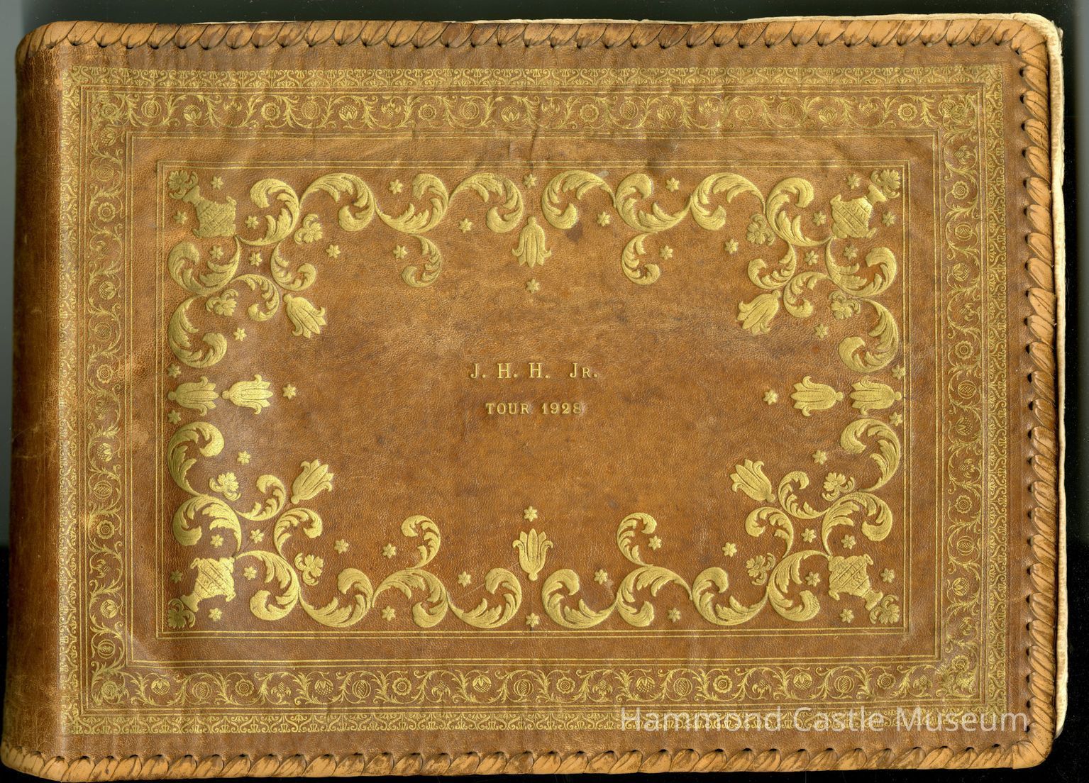 Albums & Scrapbooks