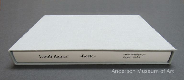          Slipcover & Book
   