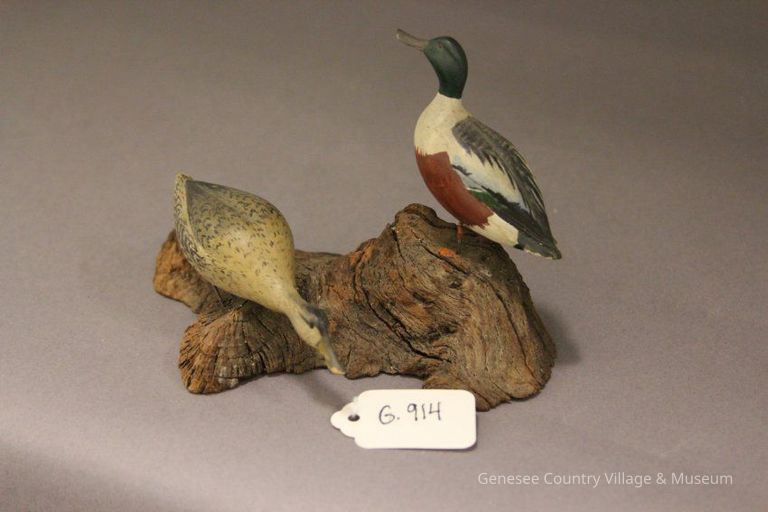 Minature Mallard carving - Image 2