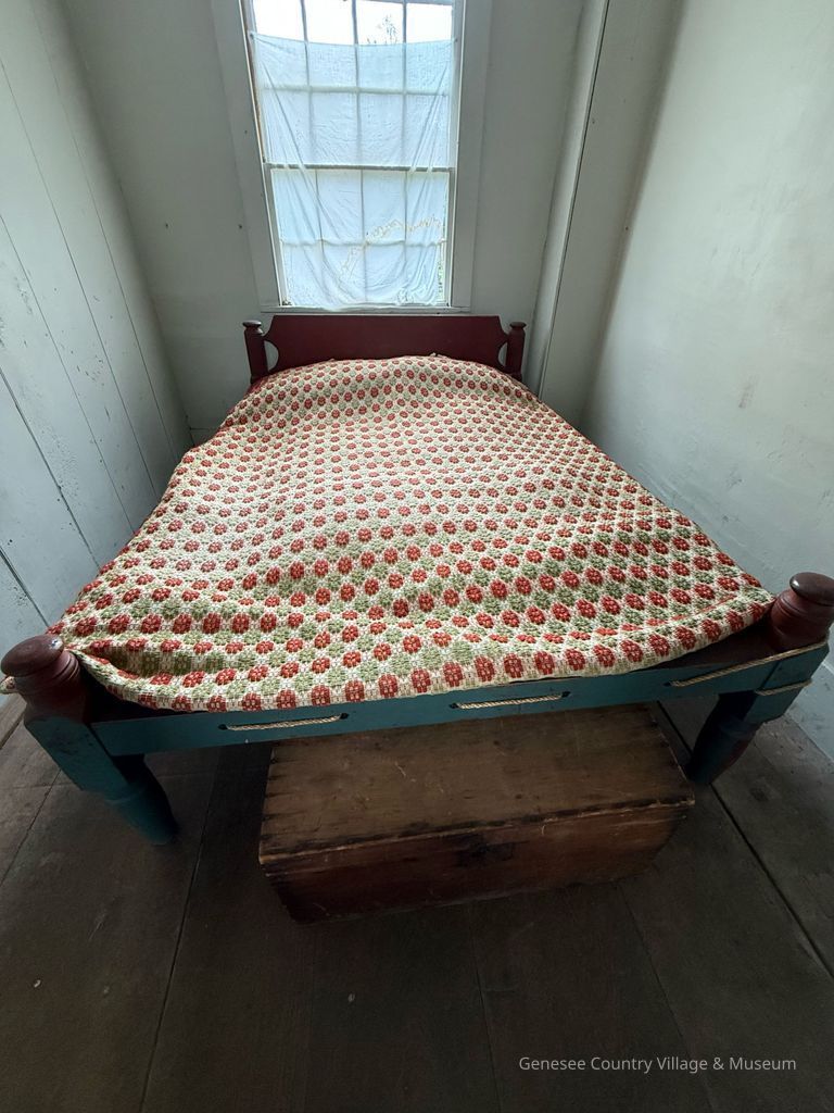 Bed - Image 2