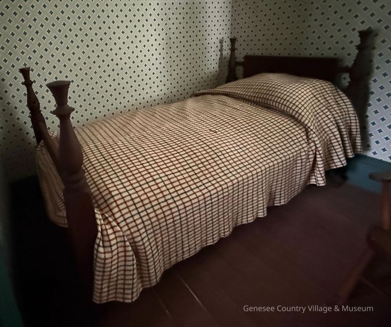 Bed - Image 2