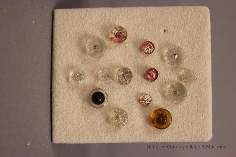 Button - Image 2