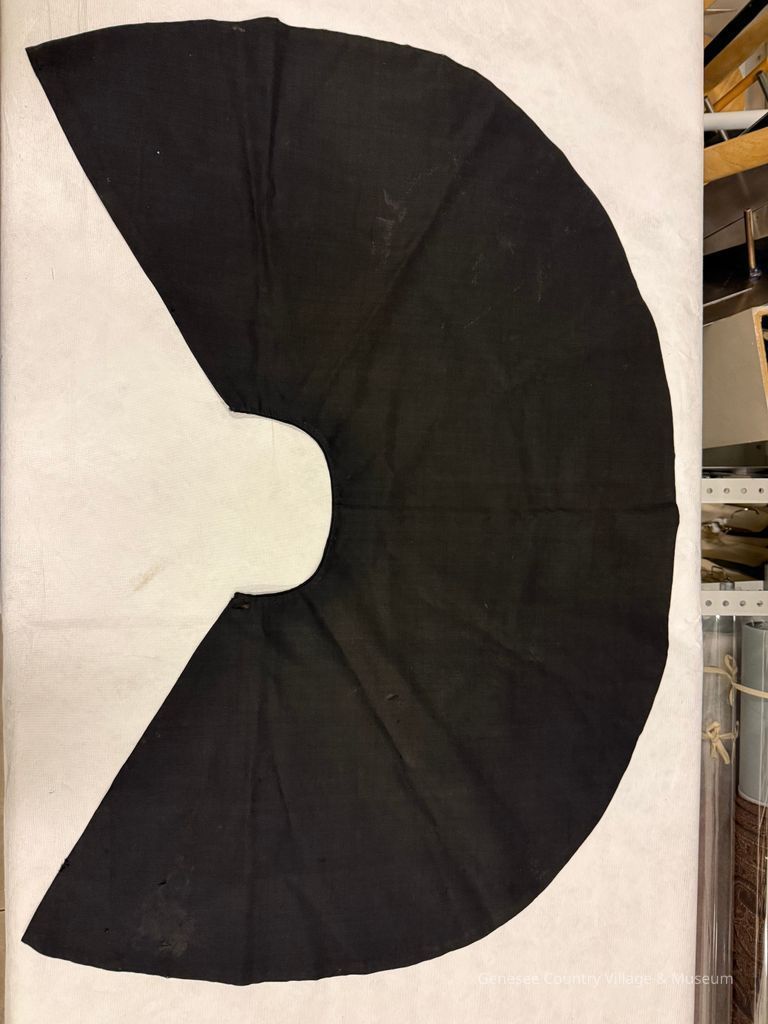 Capelet - Image 3