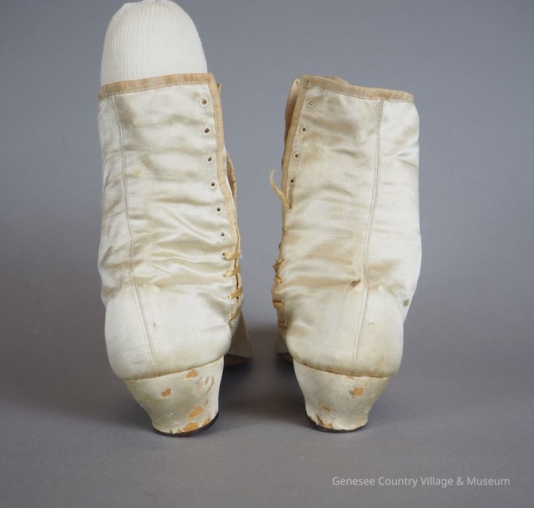 Boots - Image 7
