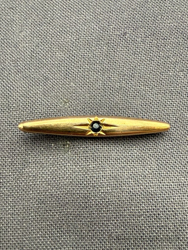 Lingerie Pin