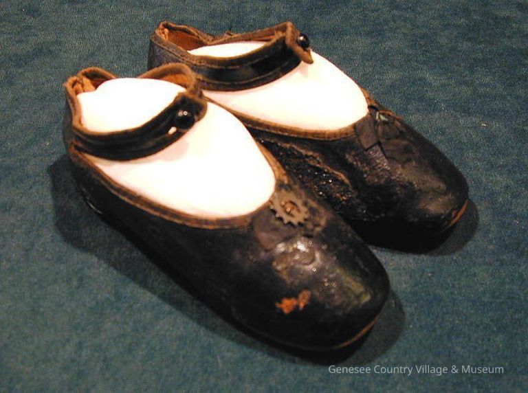 Shoe