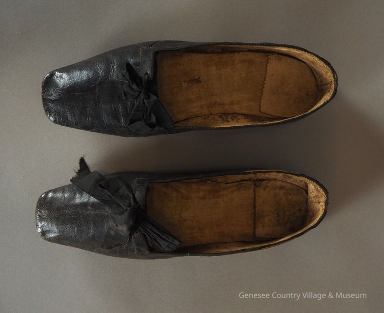 Shoes - Image 2