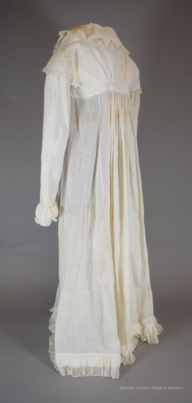 Pelisse - Image 4