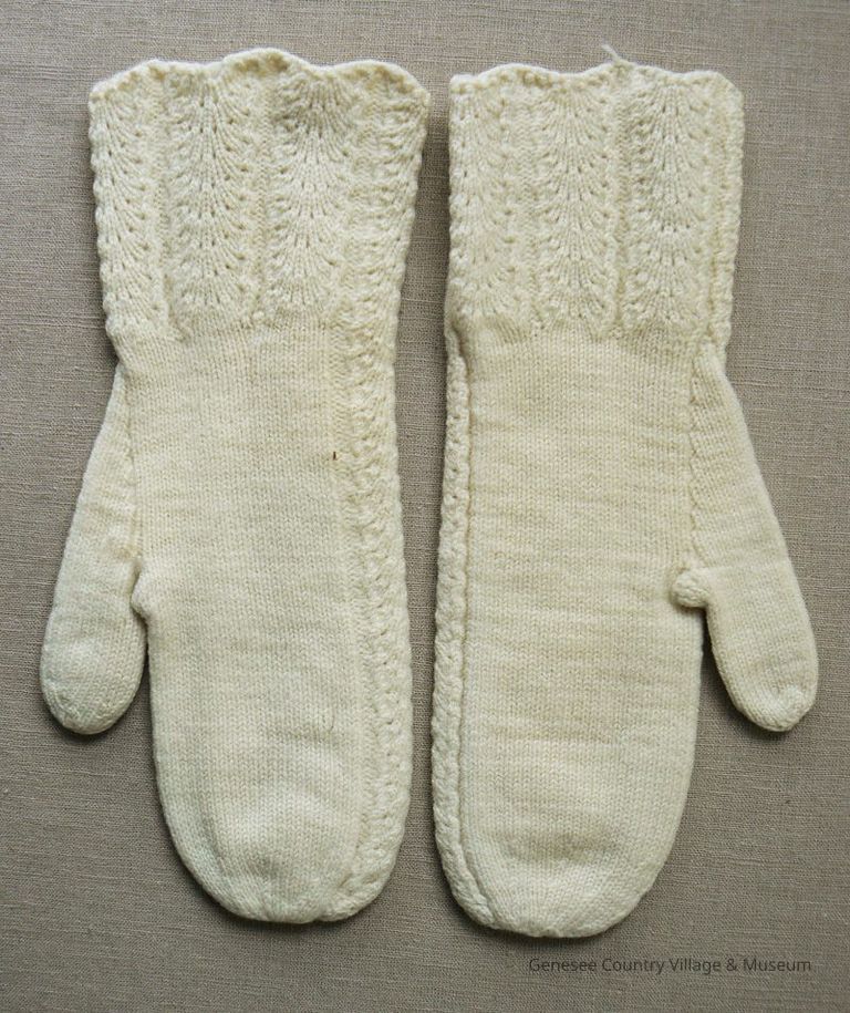 Mitten - Image 2