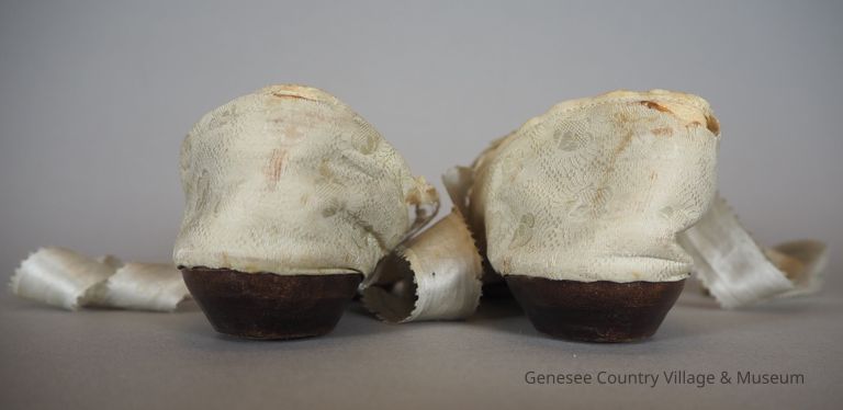 Slippers - Image 12