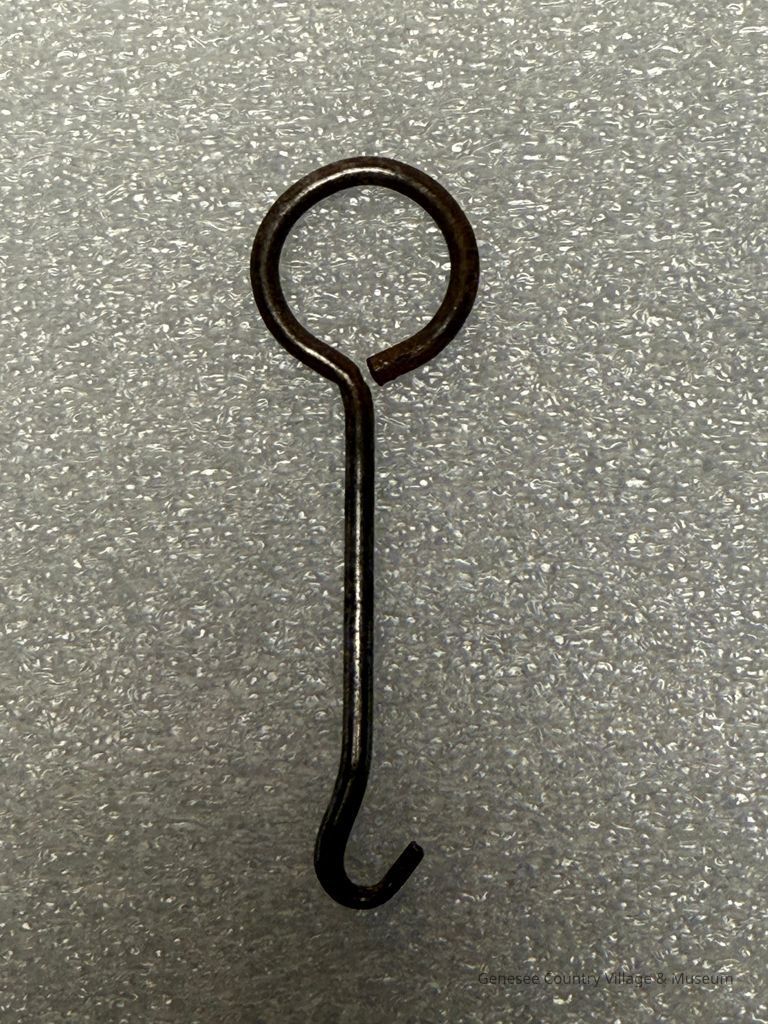 Buttonhook