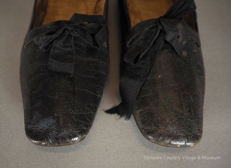 Shoes - Image 3