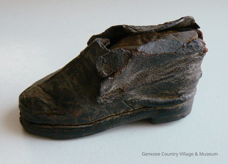 Shoe
