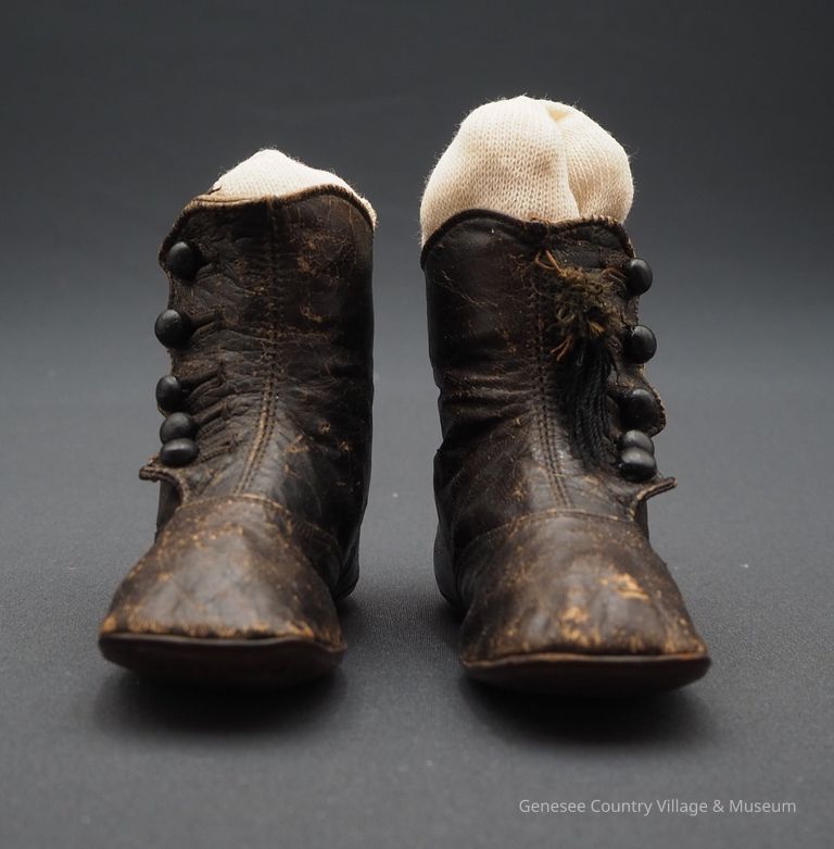 Boots - Image 2