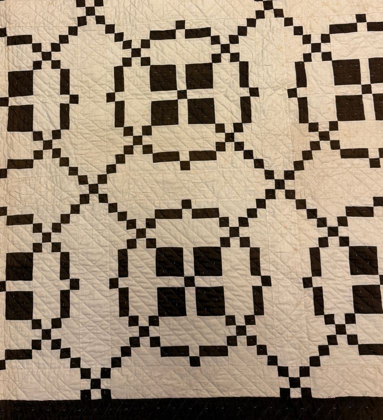 Burgoyne Surrounded Quilt - Image 2