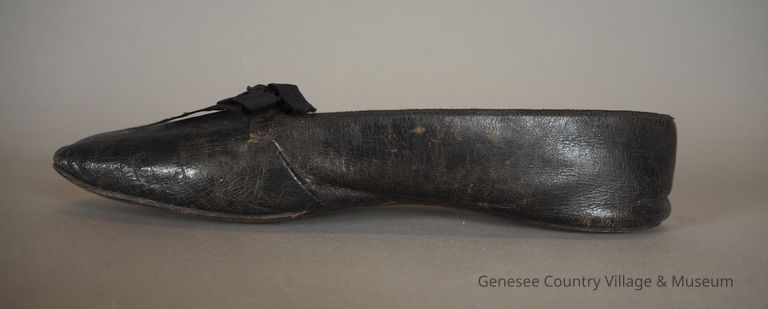 Shoes - Image 5