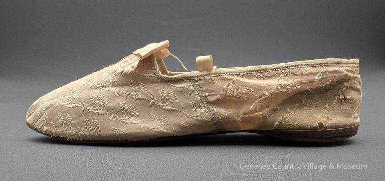 Slippers - Image 7