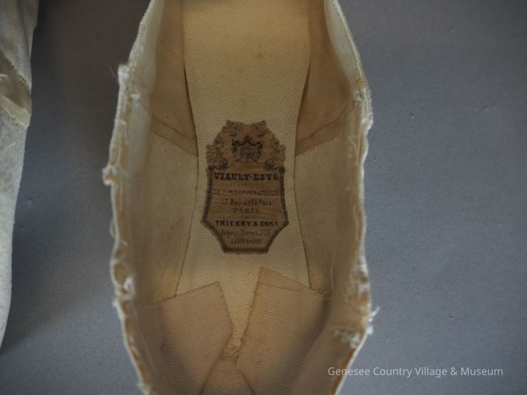 Slippers - Image 6