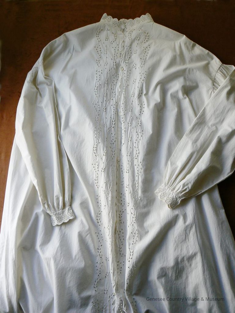 Gown, Dressing