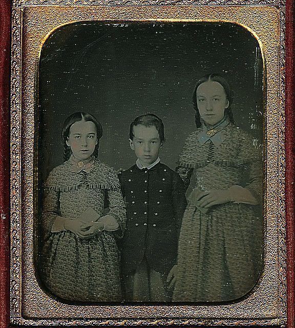 2 Sisters, Brother