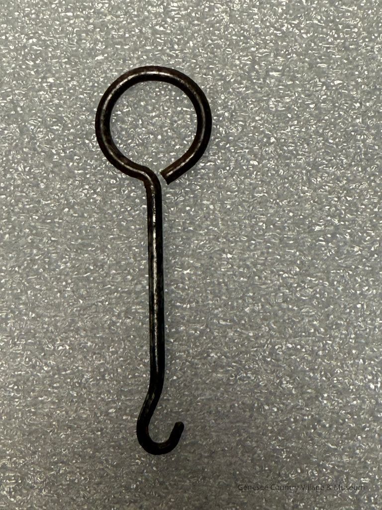 Buttonhook