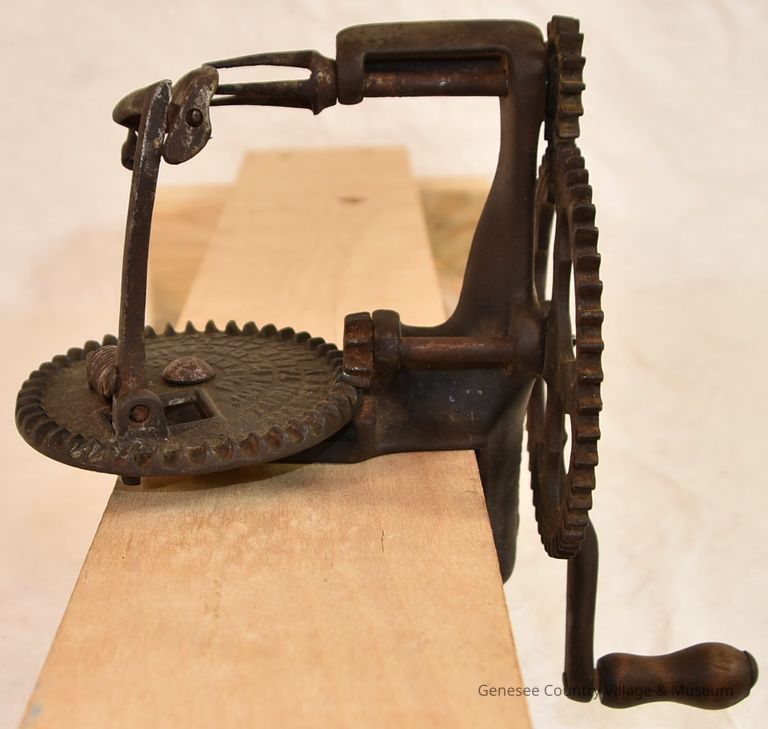 Fruit Peeler - Image 2