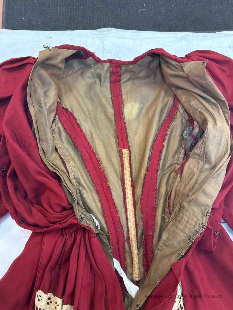 Housecoat - Image 7
