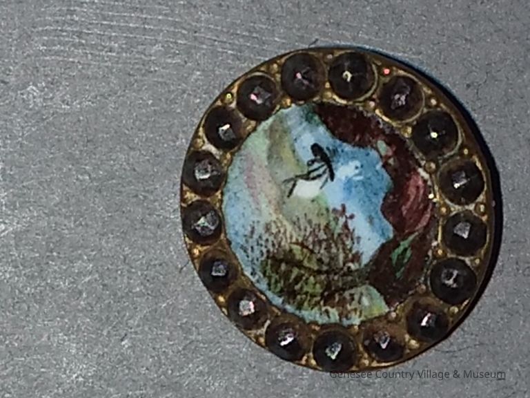Button - Image 2